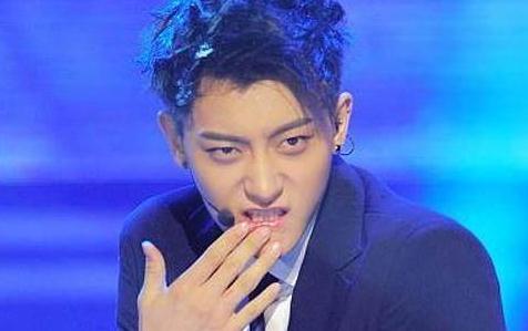 黃子韜加盟東方衛(wèi)視跨年晚會(huì) 明星經(jīng)紀(jì)公司:出道六年成績(jī)亮眼